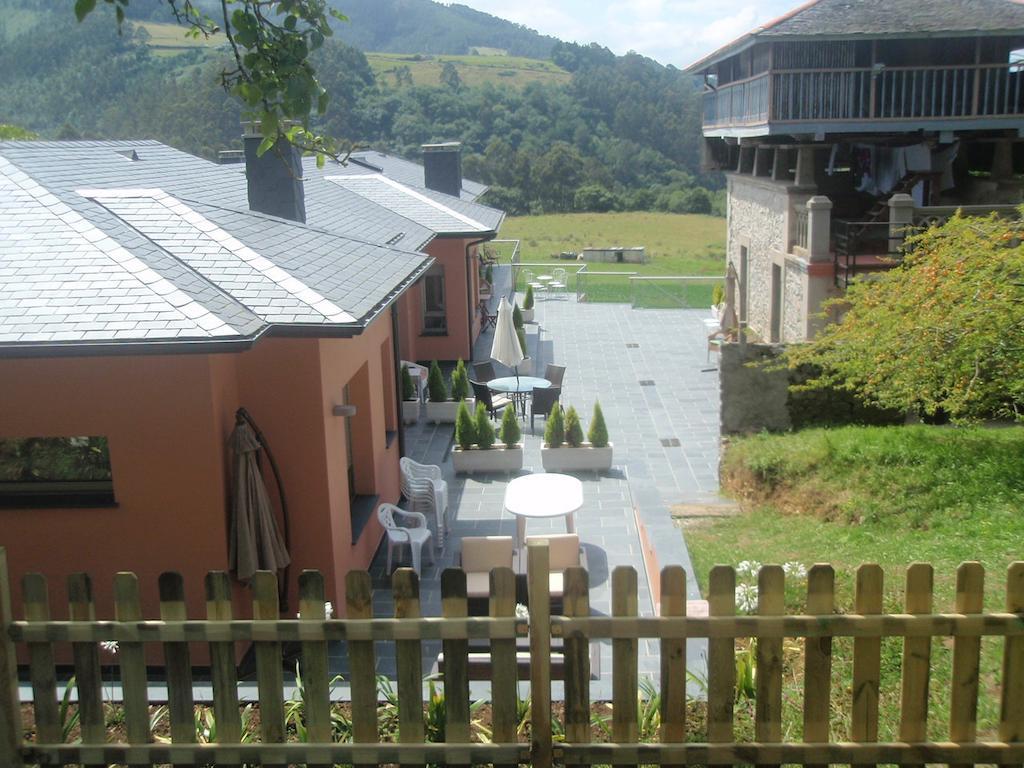 Apartamentos Arcos Del Esva Luarca Exteriör bild